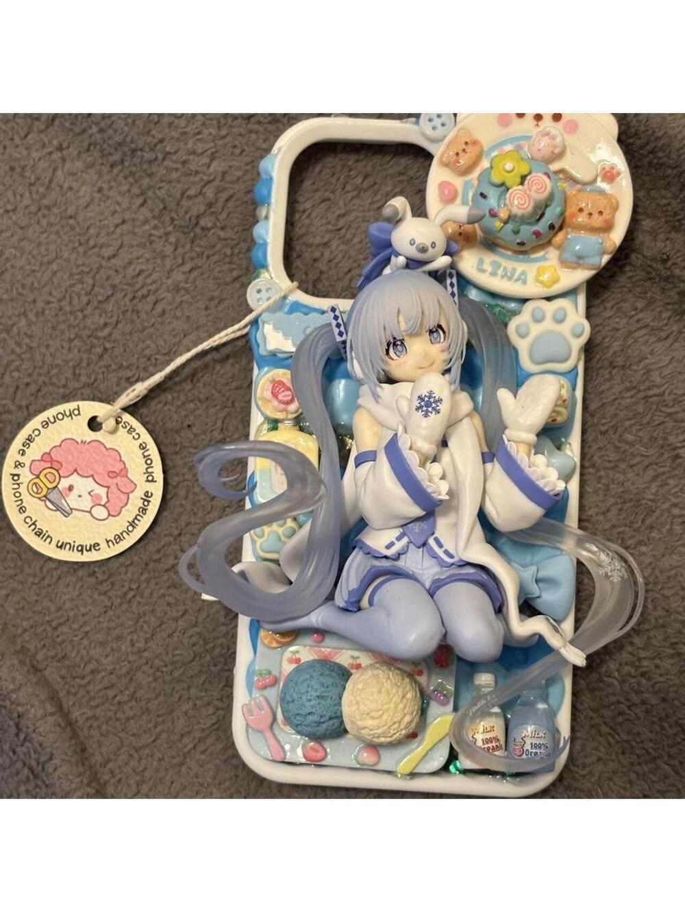 Good Smile Company Blue and Multi Phone-cas